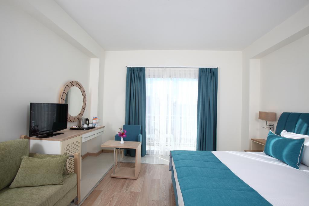 Deluxe Double or Twin Room,942308134:JPEG